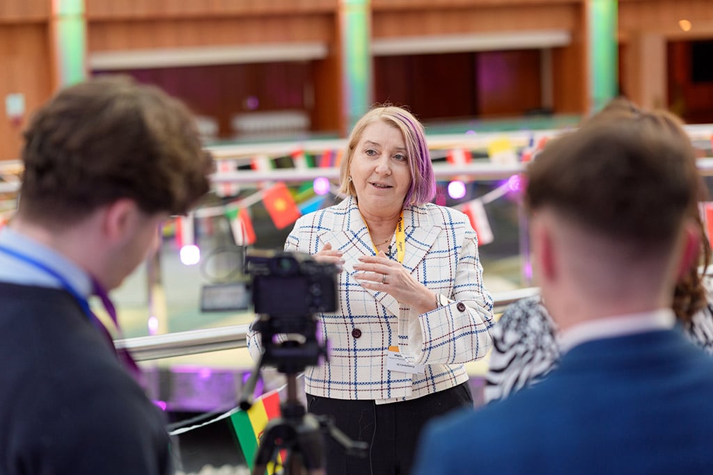 257-BBSW-Fri-13-March-2026-Navy-Studios